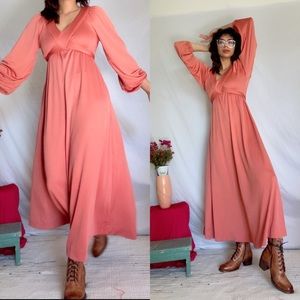 ❌SOLD❌ 1970s Blush Peach Empire Waist Maxi dress